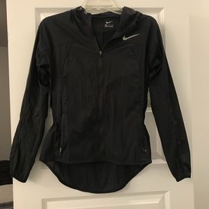 LIKE NEW Nike Women's Impossibly Light Jacket